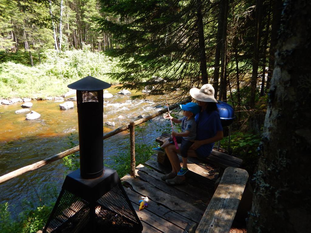 Willa Aux Tipis De La Riviere Sauvage Saint Romain Pokój zdjęcie