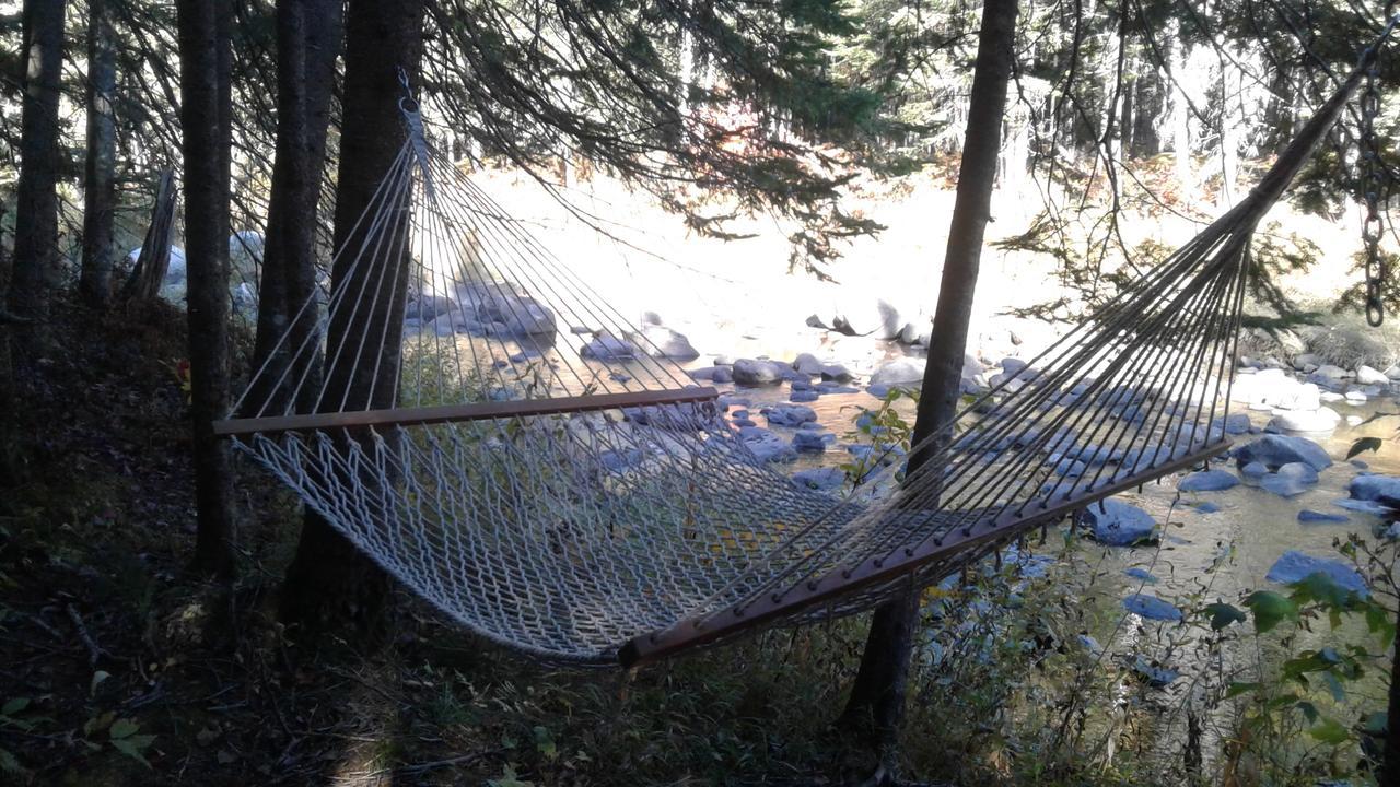 Willa Aux Tipis De La Riviere Sauvage Saint Romain Zewnętrze zdjęcie